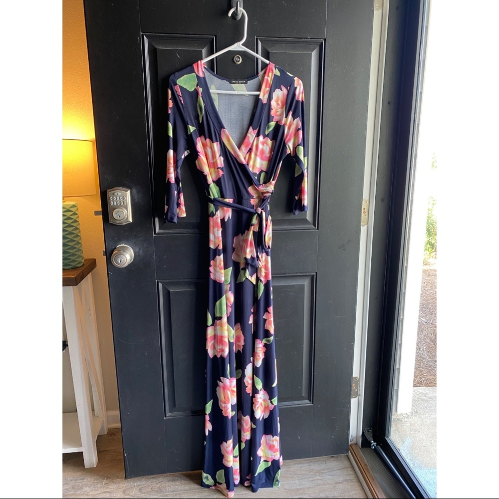 Floral 3/4 Sleeve Faux Wrap Maxi Dress Size Medium - Picture 2 of 6